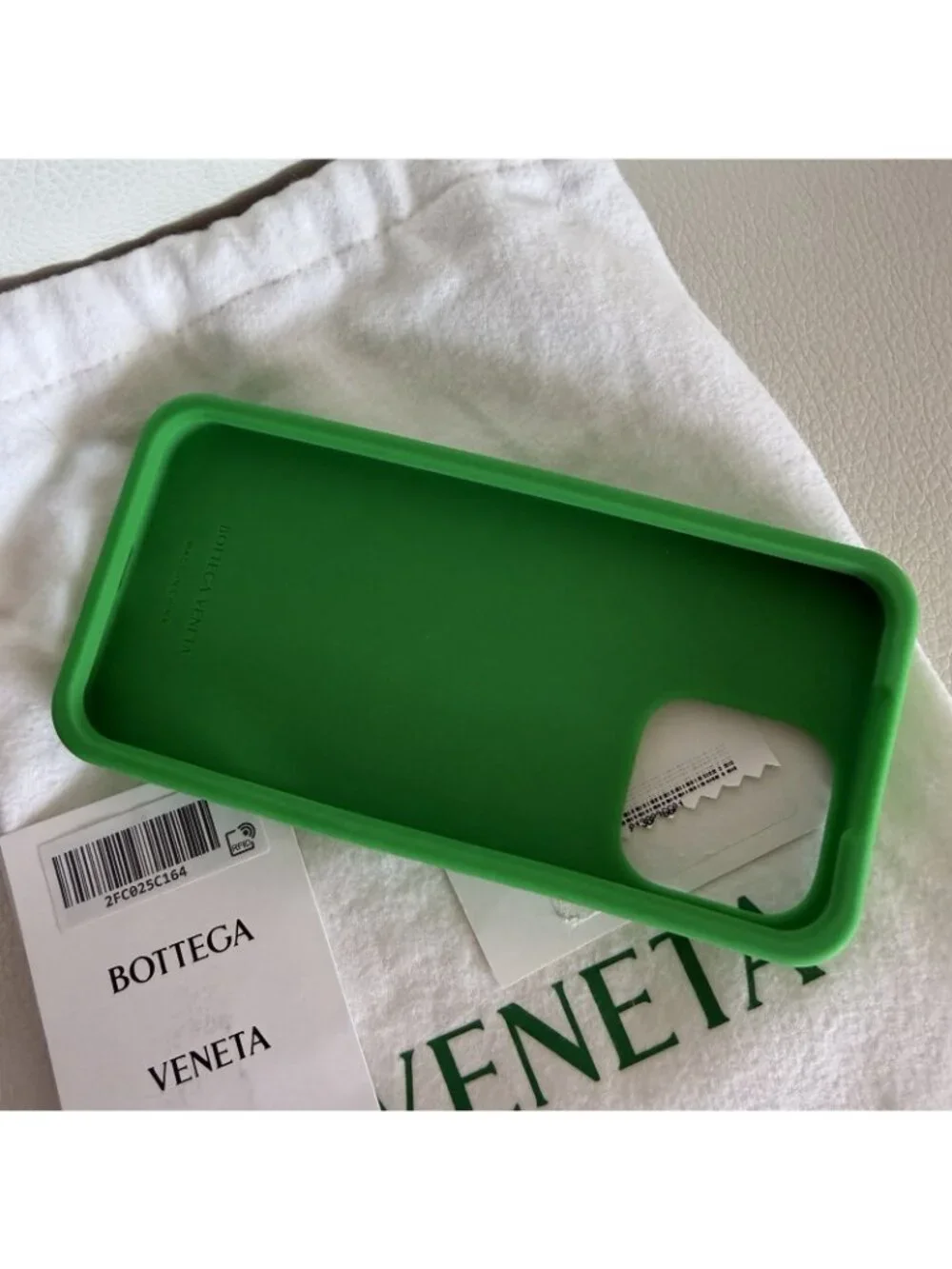NEW BOTTEGA Veneta iPhone 16 Pro Max Case Green Parakeet
